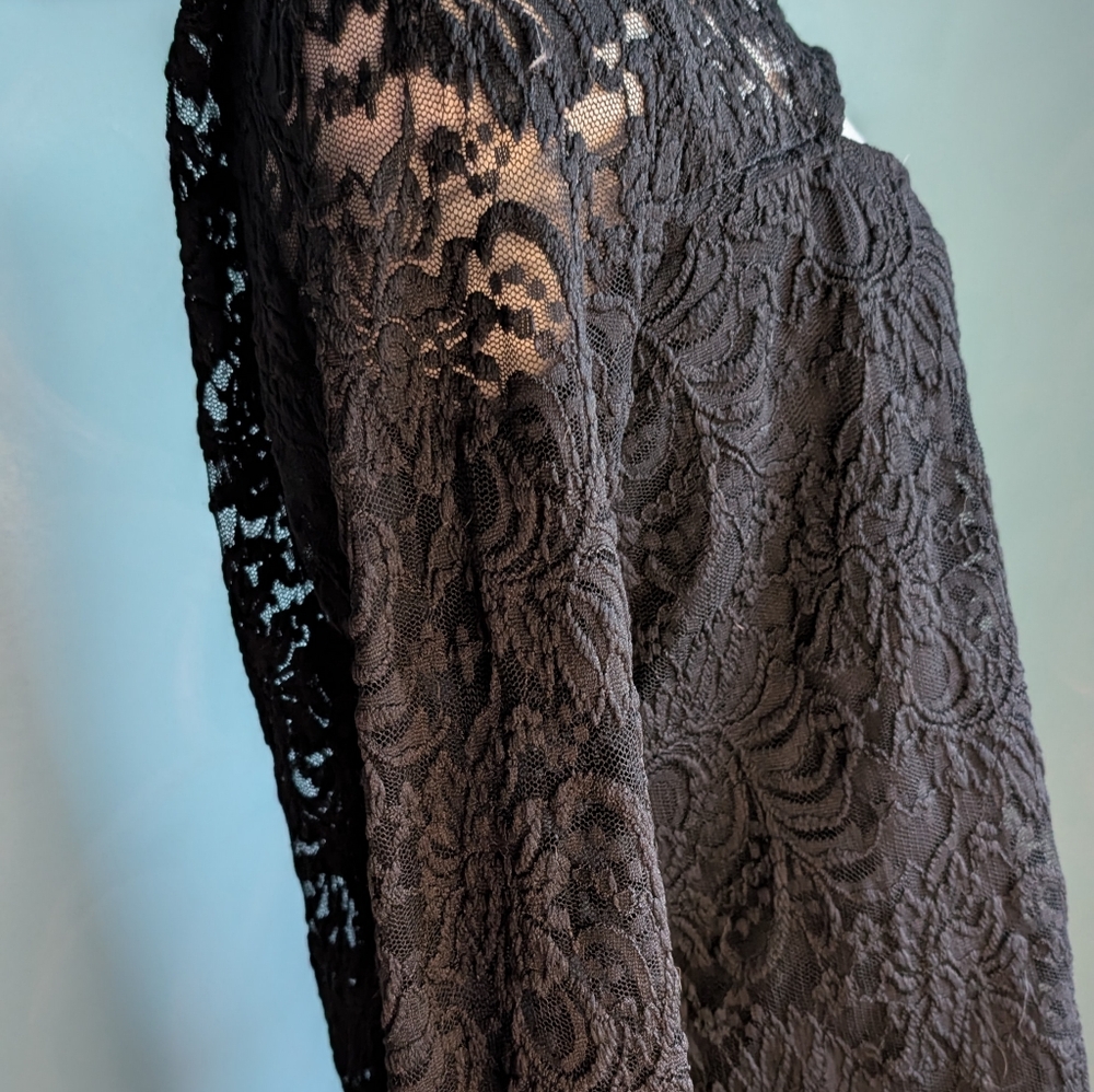 Torrid Top - Picture 5 of 11